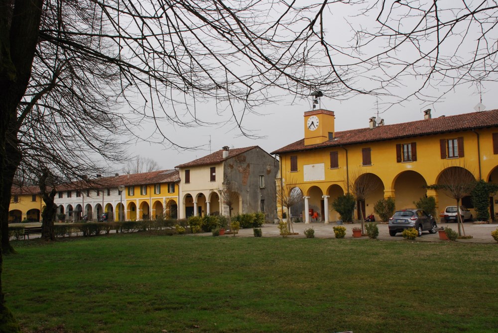 Monticelli d’Oglio – Rural villages and Palazzo Greppi – Gironda
